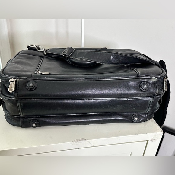 Briggs & Riley Black Leather bag - Picture 13 of 14